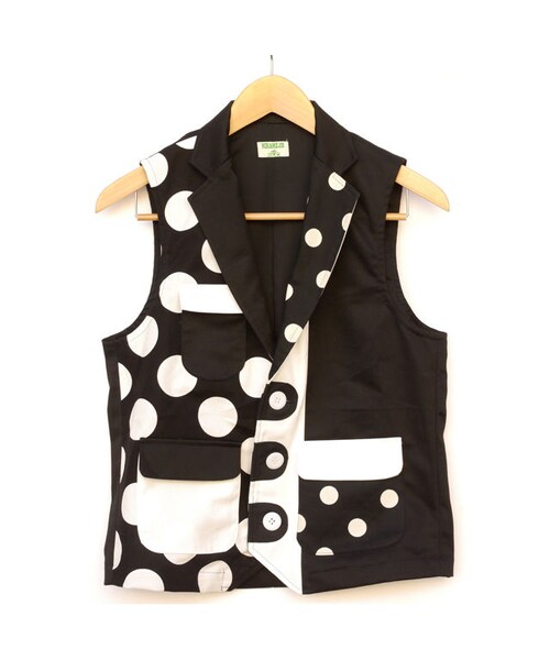 NIRAME.CO(ニラメッコ)の「すごろくベスト。 モノトーン ドット(ベスト・メンズ・その他)」の4枚目の写真