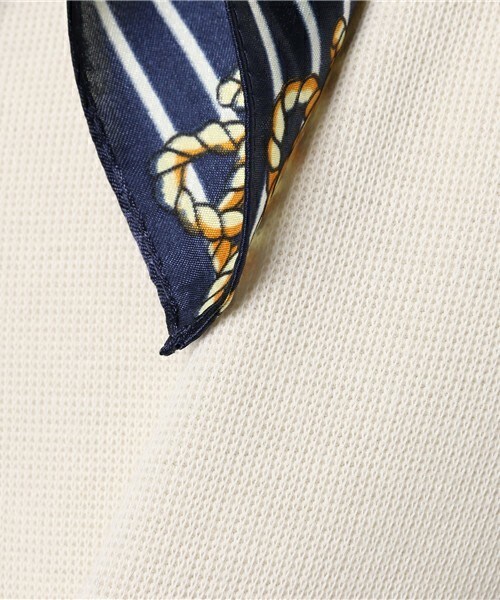 archives（アルシーヴ）の「スカーフ付きＶネックプルオーバー（Tシャツ/カットソー・レディース・オフホワイト/ブラック/ピンク系その他・MEDIUM）」の10枚目の写真