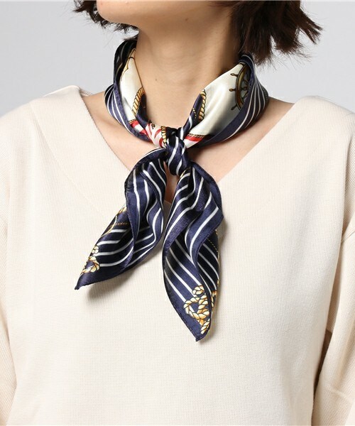 archives（アルシーヴ）の「スカーフ付きＶネックプルオーバー（Tシャツ/カットソー・レディース・オフホワイト/ブラック/ピンク系その他・MEDIUM）」の7枚目の写真