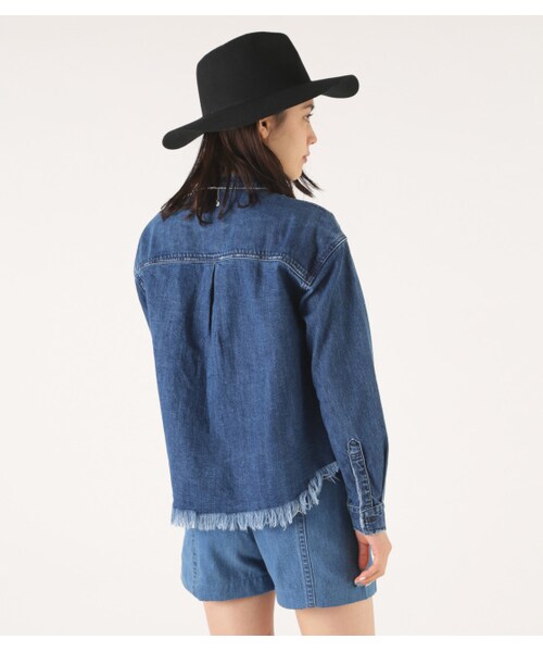 MOUSSY（マウジー）の「MOUSSY カットオフカラーレス デニムシャツ（シャツ/ブラウス・レディース・BLU・F）」の6枚目の写真