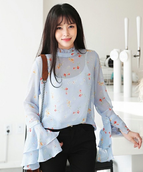 DHOLIC(ディーホリック)の「フリルネックラッフルスリーブフラワーブラウス(シャツ/ブラウス・レディース・FREE)」の3枚目の写真