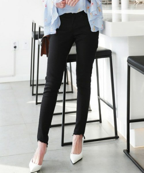 DHOLIC（ディーホリック）の「4COLORSアンバランスヘムスキニーパンツ（その他パンツ・レディース・S/M/L）」の2枚目の写真