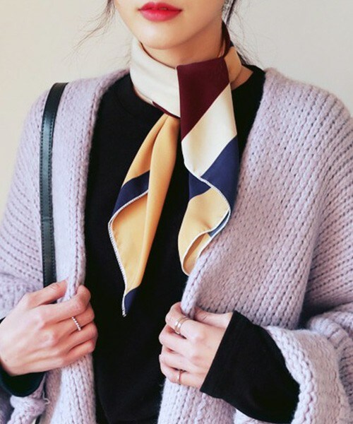 DHOLIC（ディーホリック）の「カラーブロックスクエアスカーフ（ストール/ショール・レディース・ONE）」の2枚目の写真