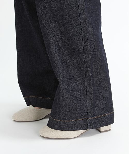 studio CLIP（スタディオクリップ）の「11オンズデニムワイドパンツ（パンツ・ライトブルー/インディゴ）」の9枚目の写真