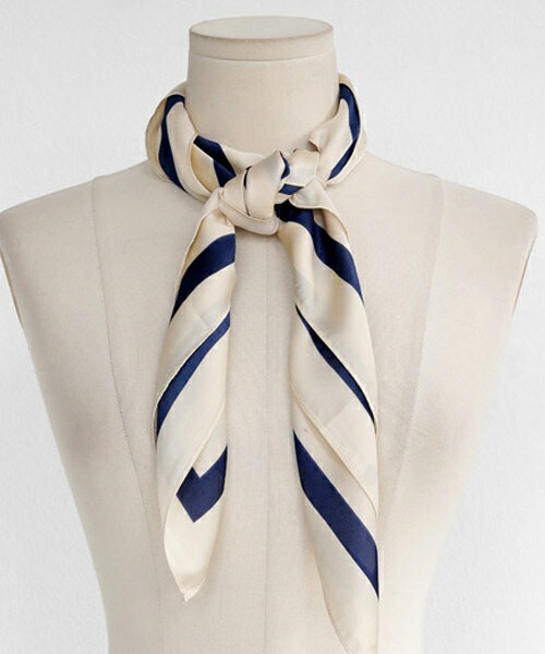 DHOLIC（ディーホリック）の「パターンスクエアスカーフ（ストール/ショール・レディース・FREE）」の3枚目の写真