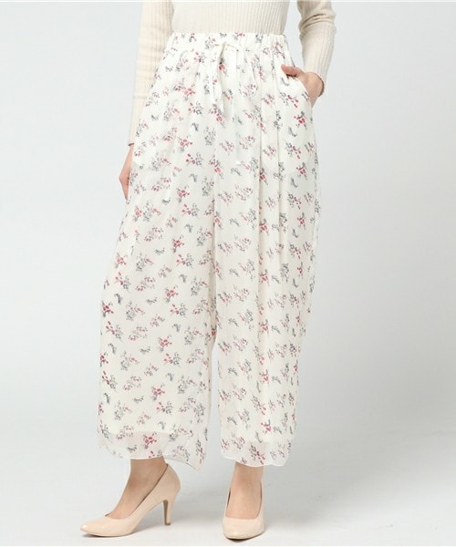 archives（アルシーヴ）の「花柄ワイドパンツ（その他パンツ・レディース・オフホワイト/ブラック/ネイビー・MEDIUM）」の2枚目の写真