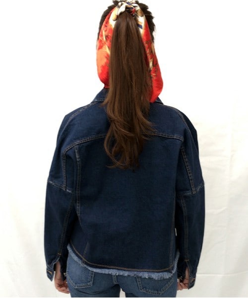 archives（アルシーヴ）の「【ZOZO先行予約】カットオフＧジャン（デニムジャケット・レディース・ダークブルー/ロイヤルブルー・MEDIUM）」の4枚目の写真