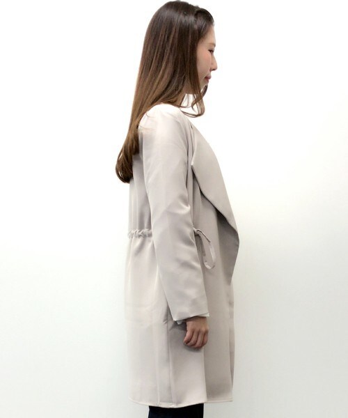 archives（アルシーヴ）の「【ZOZO限定先行予約】着流しノーカラーコート（その他アウター・レディース・ブラック/グレー/ベージュ・MEDIUM）」の4枚目の写真