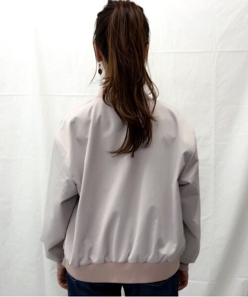 archives（アルシーヴ）の「【ZOZO限定先行予約】ポリエステルブルゾン（ブルゾン・レディース・オフホワイト/ブラック/ピンク・MEDIUM）」の5枚目の写真