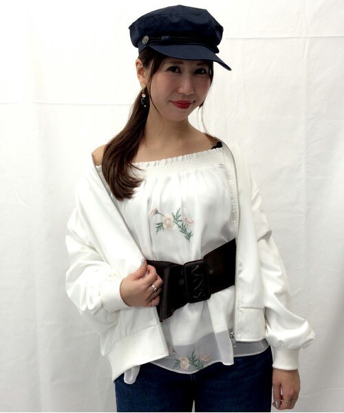 archives（アルシーヴ）の「【ZOZO限定先行予約】ポリエステルブルゾン（ブルゾン・レディース・オフホワイト/ブラック/ピンク・MEDIUM）」の2枚目の写真