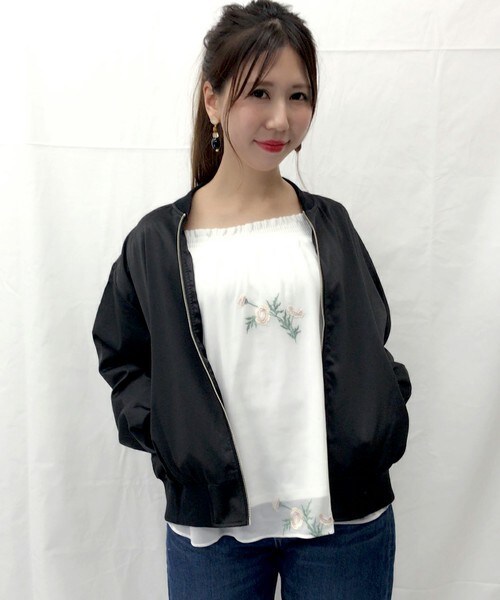 archives（アルシーヴ）の「【ZOZO限定先行予約】ポリエステルブルゾン（ブルゾン・レディース・オフホワイト/ブラック/ピンク・MEDIUM）」の3枚目の写真