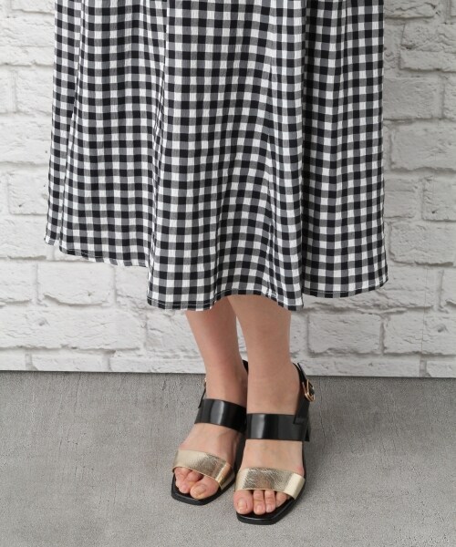 LEPSIM(レプシィム)の「リンクルエアガラフレアスカート(スカート・オフ×ブラック(ギンガム)/オフ×グレー(ストライプ)/ネイビー×ブラウン(ストライプ))」の10枚目の写真
