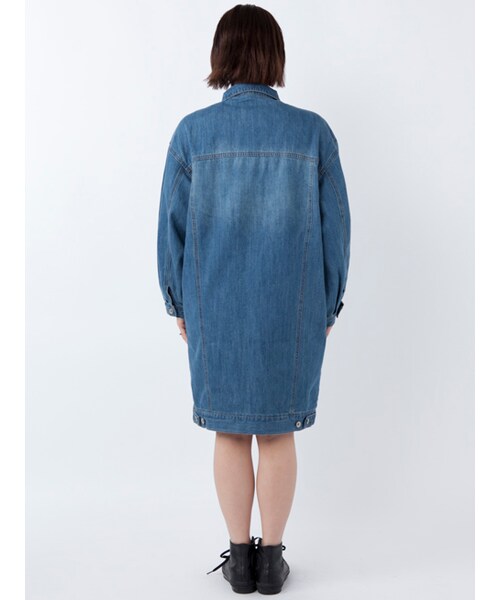 w closet(ダブルクローゼット)の「【S/S】ウォッシュ加工ビッグロングGジャン(ジャケット/アウター・レディース・ブルー/ネイビー・FREE)」の5枚目の写真