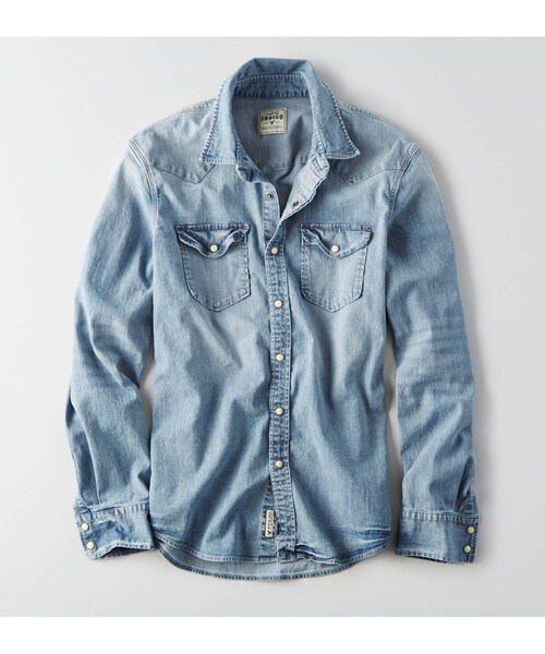 American Eagle(アメリカンイーグル)の「AEOフレックスデニムウェスタンシャツ(シャツ/ブラウス・メンズ・ウォッシュドブルー・XS/S/M/L/XL/XXL/XXXL)」の1枚目の写真