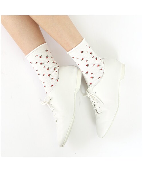 靴下屋（クツシタヤ）の「クルクルワッフル花柄ソックス（ソックス・靴下・レディース・オフホワイト/グレーモク/チャコールモク/シャーベット/カーキ/メイブルー/インディゴブルー・22.0～24.0cm）」の8枚目の写真