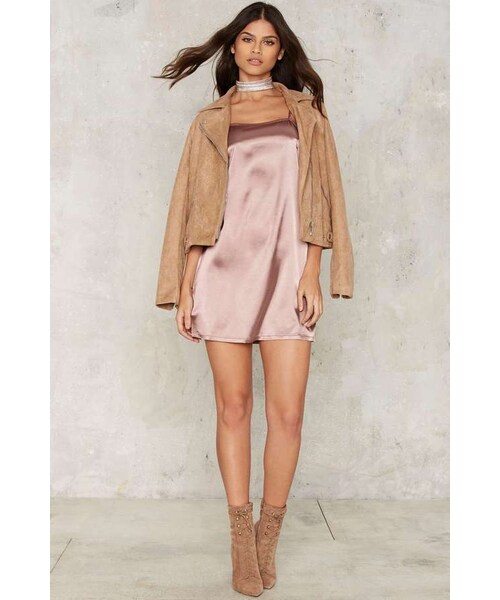 Glamorous（グラマラス）の「Glamorous Lina Satin Slip Dress（ワンピース・レディース・Pink・XS/S/M/L）」の2枚目の写真