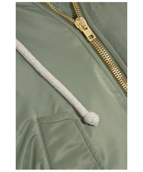 VETEMENTS(ヴェトモン)の「Vetements - Shell Hooded Bomber Jacket - Army green(ジャケット/アウター・レディース・army green・medium/large)」の2枚目の写真