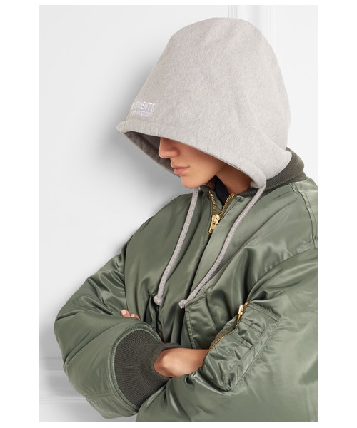 VETEMENTS(ヴェトモン)の「Vetements - Shell Hooded Bomber Jacket - Army green(ジャケット/アウター・レディース・army green・medium/large)」の6枚目の写真