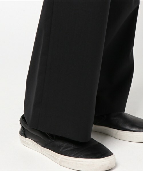 DIET BUTCHER（ダイエットブッチャー）の「DIET BUTCHER SLIM SKIN ウールストレッチワイドパンツ（その他パンツ・メンズ・ブラック・1/2）」の7枚目の写真