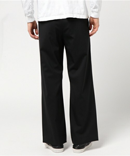 DIET BUTCHER（ダイエットブッチャー）の「DIET BUTCHER SLIM SKIN ウールストレッチワイドパンツ（その他パンツ・メンズ・ブラック・1/2）」の3枚目の写真