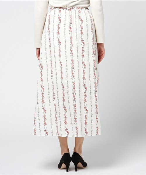 archives（アルシーヴ）の「ストライプ花柄スリットスカート（スカート・レディース・オフホワイト/ブラック/ネイビー・MEDIUM）」の6枚目の写真