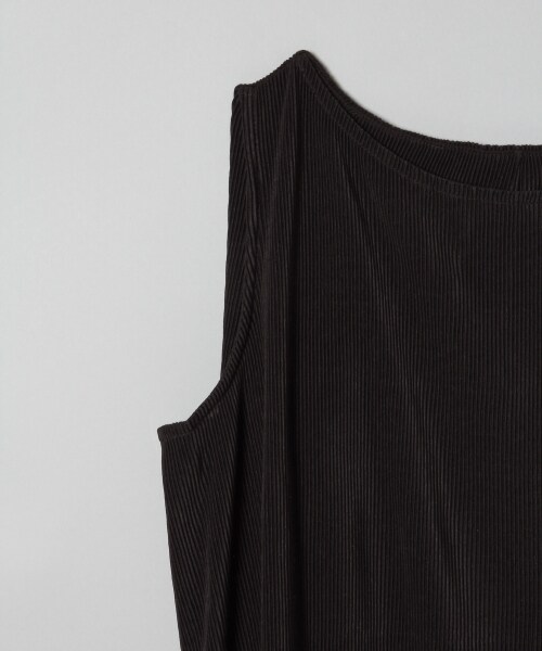 JEANASIS（ジーナシス）の「プリーツNS（トップス・アイボリー()/ブラック()/イエロー()）」の8枚目の写真