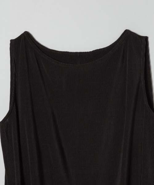 JEANASIS（ジーナシス）の「プリーツNS（トップス・アイボリー()/ブラック()/イエロー()）」の7枚目の写真