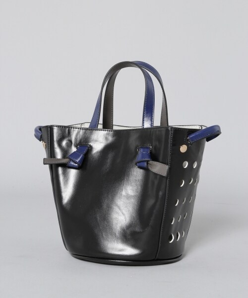 HARE（ハレ）の「ハイショクパンチングBAG（バッグ・オフホワイト/ブラック）」の4枚目の写真