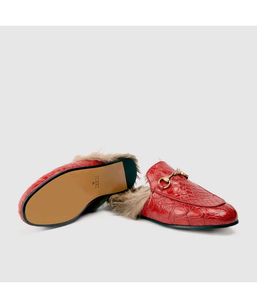 GUCCI（グッチ）の「Princetown snake slipper（シューズ・レディース・black leather__397749DKHH01063/grey snake__397749LOO809570/hibiscus red crocodile__397749E8NP06474・34 = 4 US/34.5 = 4.5 US/35 = 5 US/35.5 = 5.5 US/36 = 6 US/36.5 = 6.5 US/37 = 7 US/37.5 = 7.5 US/38 = 8 US/38.5 = 8.5 US/39 = 9 US/39.5 = 9.5 US/40 = 10 US/40.5 = 10.5 US/41 = 11 US/41.5 = 11.5 US/42 = 12 US）」の17枚目の写真