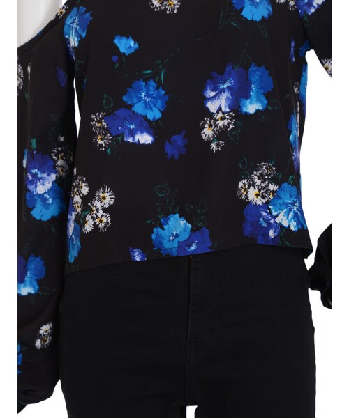 EMODA（エモダ）の「Draw Flowerオープントップ（トップス・レディース・ホワイト/ミックス・F）」の9枚目の写真