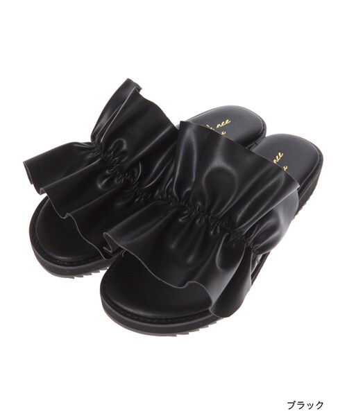 w closet（ダブルクローゼット）の「【S/S】フリルモチーフサンダル（シューズ・レディース・ピンク/シルバー/ブラック・M/L）」の2枚目の写真