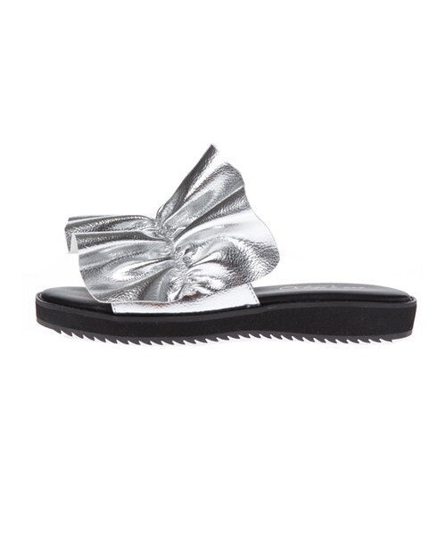 w closet（ダブルクローゼット）の「【S/S】フリルモチーフサンダル（シューズ・レディース・ピンク/シルバー/ブラック・M/L）」の4枚目の写真