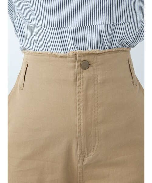 w closet（ダブルクローゼット）の「【S/S】カットオフツイルロールアップパンツ（パンツ・レディース・ベージュ・FREE）」の5枚目の写真