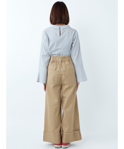 w closet（ダブルクローゼット）の「【S/S】カットオフツイルロールアップパンツ（パンツ・レディース・ベージュ・FREE）」の4枚目の写真