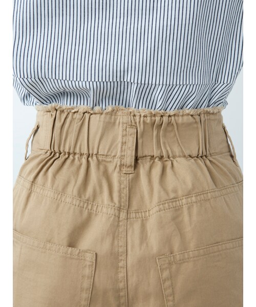 w closet（ダブルクローゼット）の「【S/S】カットオフツイルロールアップパンツ（パンツ・レディース・ベージュ・FREE）」の6枚目の写真