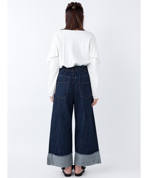 w closet（ダブルクローゼット）の「【S/S】カットオフウエストロールアップデニム（パンツ・レディース・ブルー/ネイビー・FREE）」の5枚目の写真