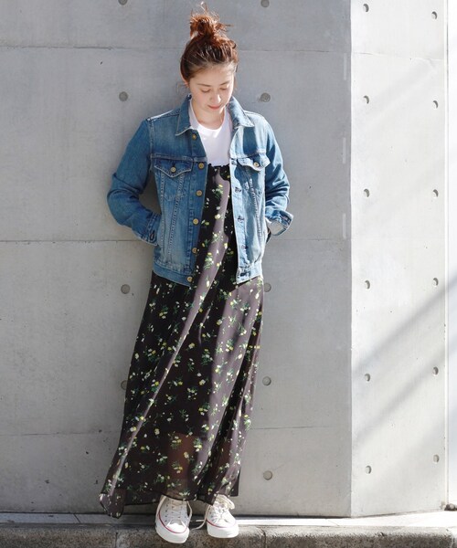 JOURNAL STANDARD（ジャーナルスタンダード）の「フラワープリント キャミワンピース（ワンピース/ドレス・ブラック/フリー/在庫あり）」の2枚目の写真