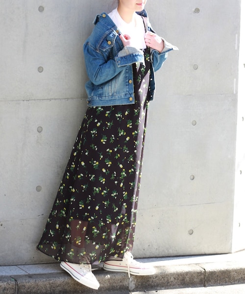 JOURNAL STANDARD（ジャーナルスタンダード）の「フラワープリント キャミワンピース（ワンピース/ドレス・ブラック/フリー/在庫あり）」の3枚目の写真