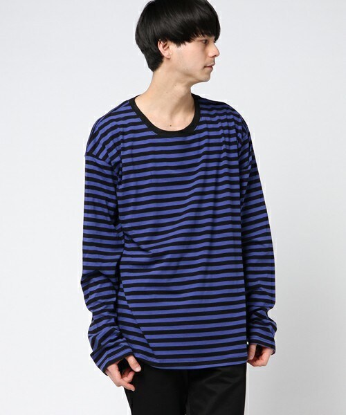 CASPER JOHN AIVER（キャスパージョンアイバー）の「CASPER JOHN AIVER　スーパーロングアームボーダーロンT（Tシャツ/カットソー・メンズ・ホワイト×ブラック/ブラック×レッド/ブラック×ブルー・MEDIUM/LARGE）」の6枚目の写真