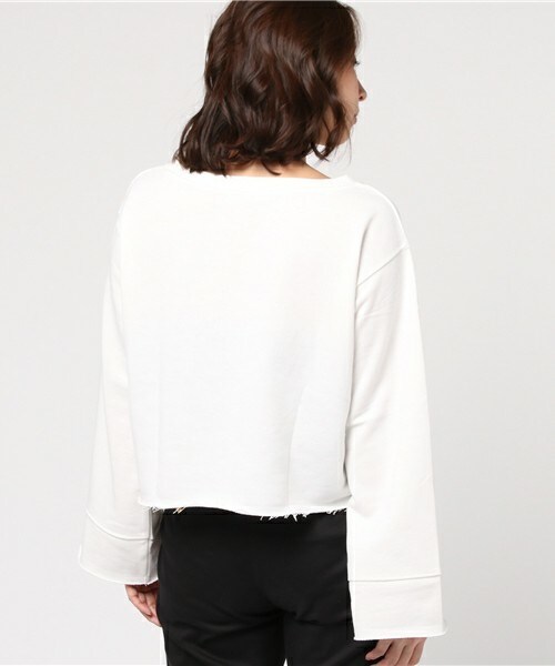 archives（アルシーヴ）の「Ｖネックショート丈プルオーバー（Tシャツ/カットソー・レディース・オフホワイト/ブラック/ピンク系その他・MEDIUM）」の6枚目の写真