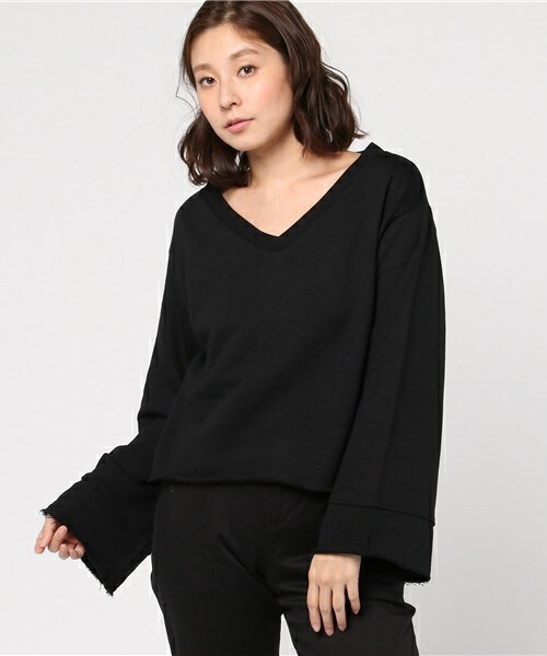 archives（アルシーヴ）の「Ｖネックショート丈プルオーバー（Tシャツ/カットソー・レディース・オフホワイト/ブラック/ピンク系その他・MEDIUM）」の3枚目の写真