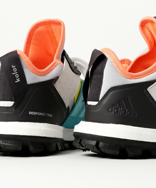 adidas by kolor（アディダス バイ カラー）の「adidas by kolor 『response tr kolor』スニーカー（スニーカー・メンズ・ライトブルー・8/9）」の9枚目の写真