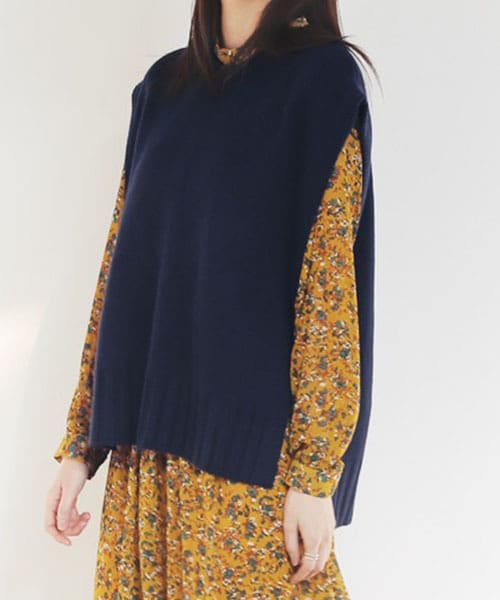 DHOLIC(ディーホリック)の「サイドストラップラウンドネックニットベスト(ベスト・レディース・FREE)」の1枚目の写真