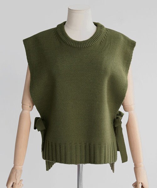 DHOLIC(ディーホリック)の「サイドストラップラウンドネックニットベスト(ベスト・レディース・FREE)」の4枚目の写真