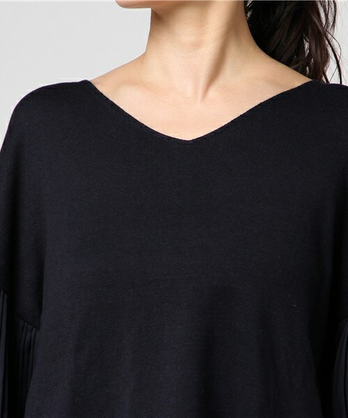 INTERPLANET（インタープラネット）の「綿ﾚｰﾖﾝﾌﾟﾘｰﾂ切り替えPO（ニット/セーター・レディース・ライトベージュ/ネイビー/ピンクベージュ・FREE）」の7枚目の写真