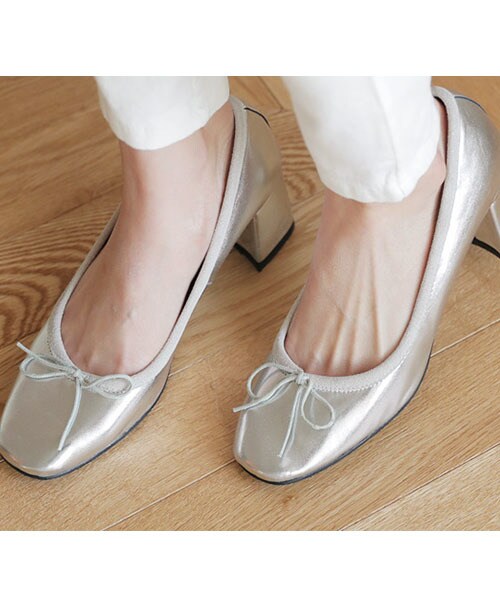 DHOLIC（ディーホリック）の「2TYPEリボンポイントミドルヒールパンプス（パンプス・レディース・225/230/235/240/245）」の4枚目の写真