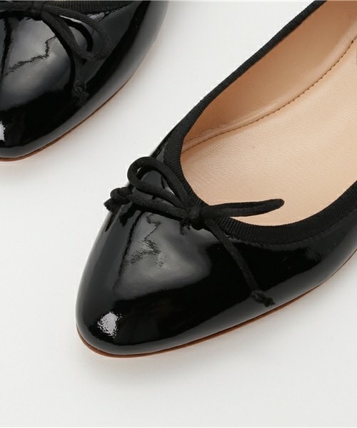 ファビオルスコーニ 新品⭐︎箱付 フラット エナメル素材バレエ