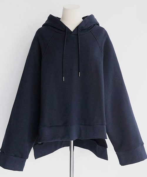 DHOLIC(ディーホリック)の「ラグランスリーブスリットヘムフードプルオーバー(パーカー・レディース・FREE)」の2枚目の写真