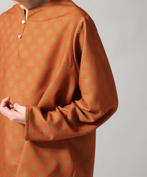 HARE(ハレ)の「アートコモンガラプルオーバー(トップス・ブラック/オレンジ)」の10枚目の写真