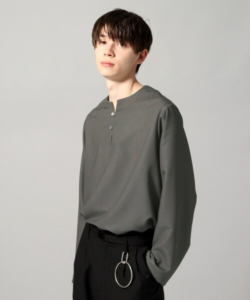 HARE(ハレ)の「アートコモンガラプルオーバー(トップス・ブラック/オレンジ)」の1枚目の写真